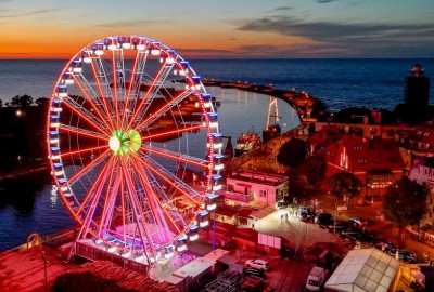 Travelist podsumowuje wakacje 2026: Kołobrzeg niekwestionowanym liderem polskiego wybrzeża